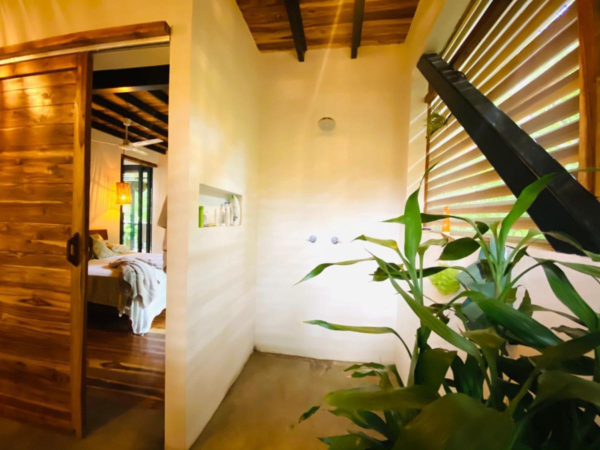 Nosotros Playa Maderas - Surf House & Casitas Villa ภายนอก รูปภาพ