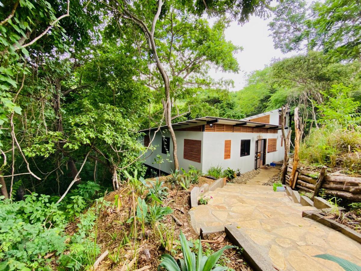 Nosotros Playa Maderas - Surf House & Casitas Villa ภายนอก รูปภาพ