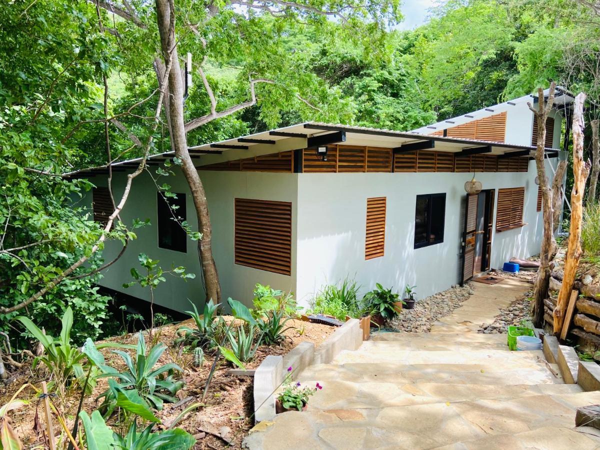 Nosotros Playa Maderas - Surf House & Casitas Villa ภายนอก รูปภาพ