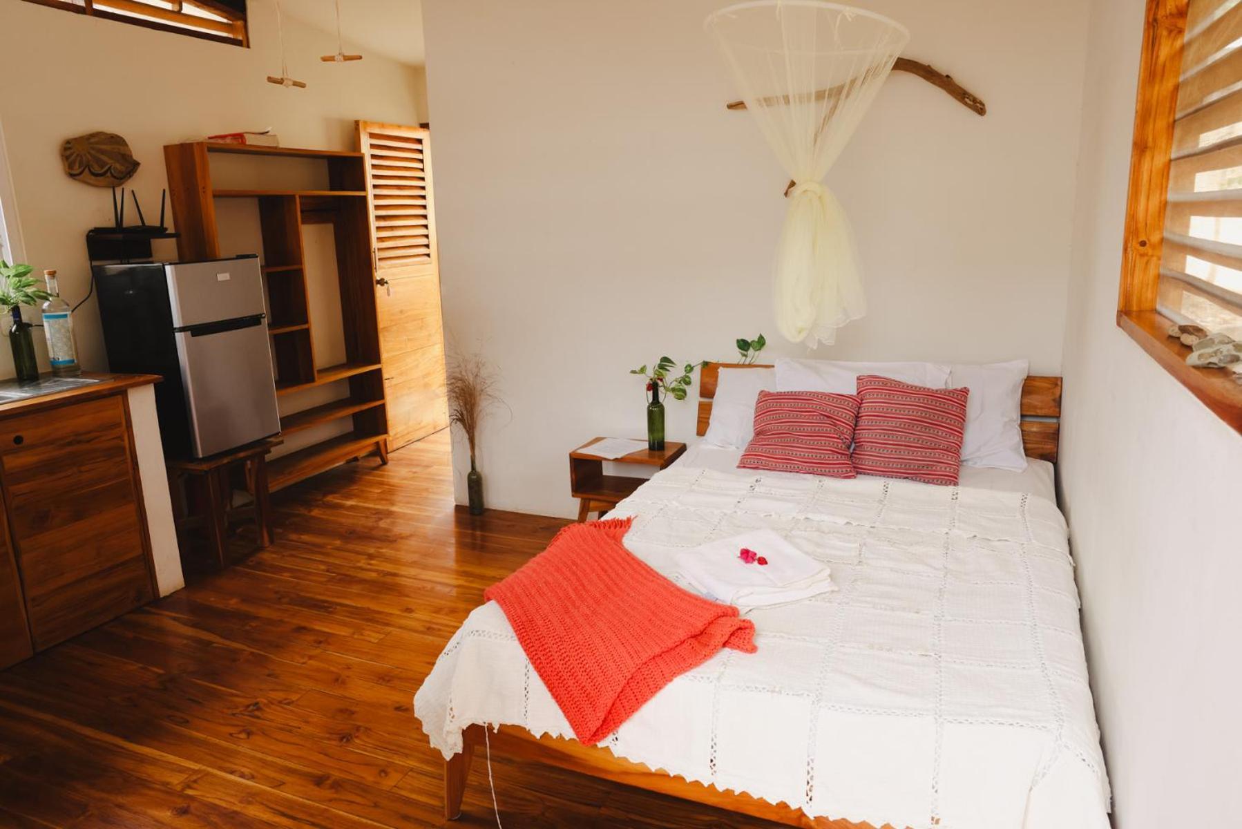 Nosotros Playa Maderas - Surf House & Casitas Villa ภายนอก รูปภาพ
